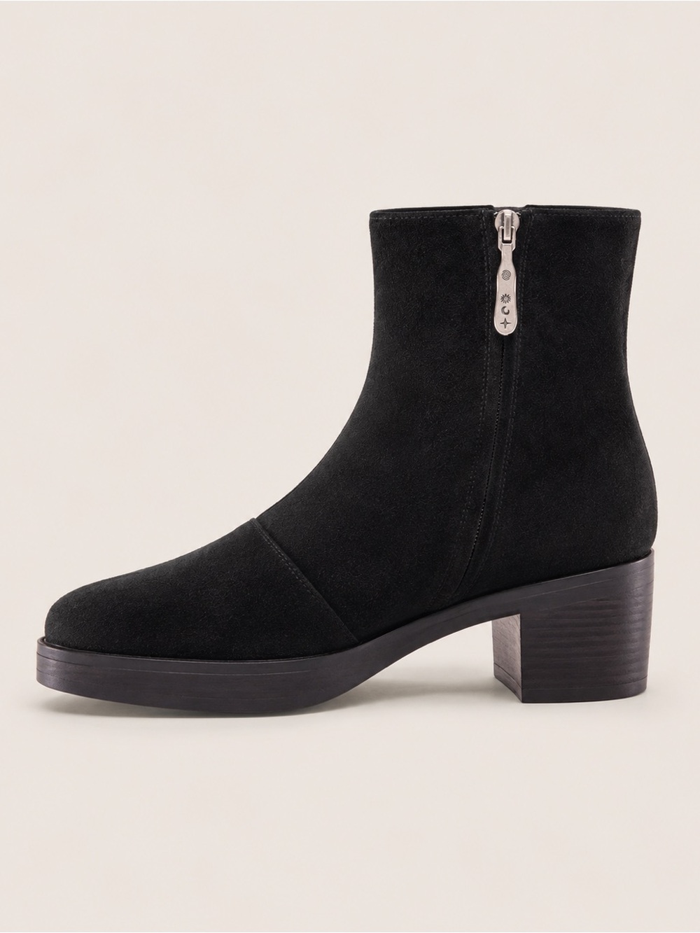 Lazo Siren Suede Boots in Obsidian Black, Size 9, New In Box